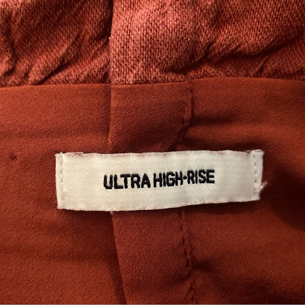 4/$10 - Hollister Ultra High-Rise Paper Bag Skirt - Picture 9 of 11